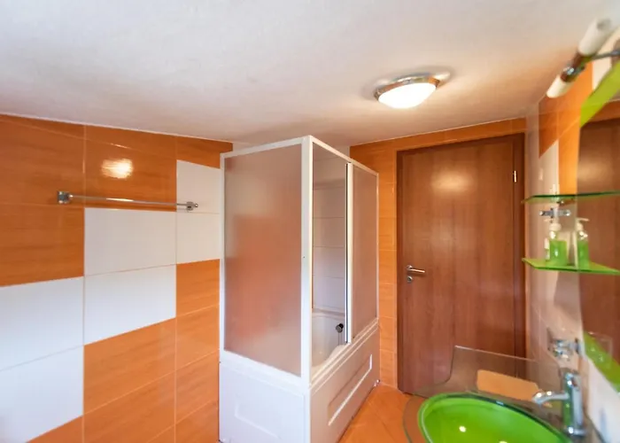 Karen Apartment