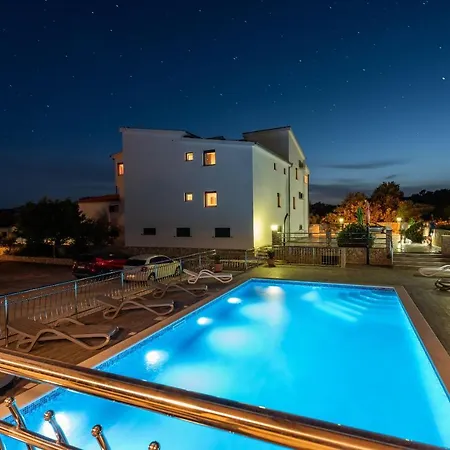 Apartament Karen Vinišće